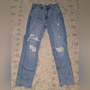 Hollister Curvy High Rise Mom Distressed Blue Jeans, 3R, 26/27L